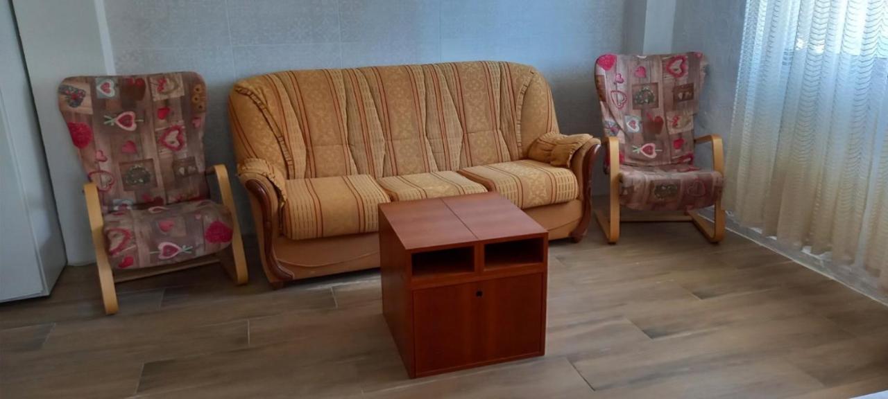 شقة لقنت  في La Casa De Luda المظهر الخارجي الصورة